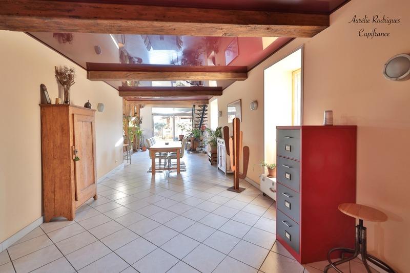 Maison - 216 m² - 6 pièces