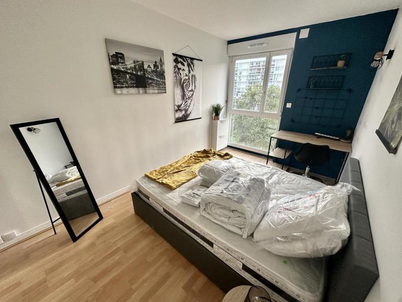 Chambre - 86 m² - 1 pièce