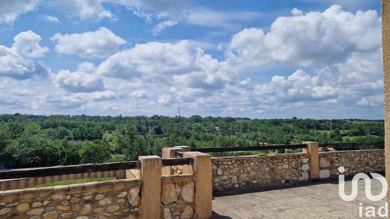 Maison - 235 m² - 5 pièces