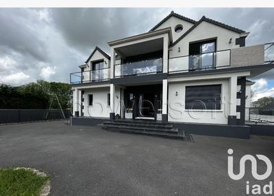 Maison de maîtres - 260 m² - 7 pièces