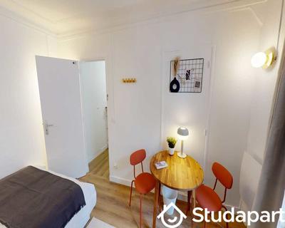 Chambre - 50 m² - 1 pièce