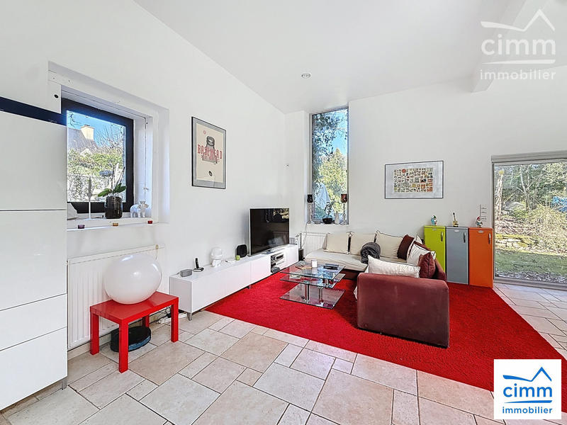 Maison - 202 m² - 7 pièces