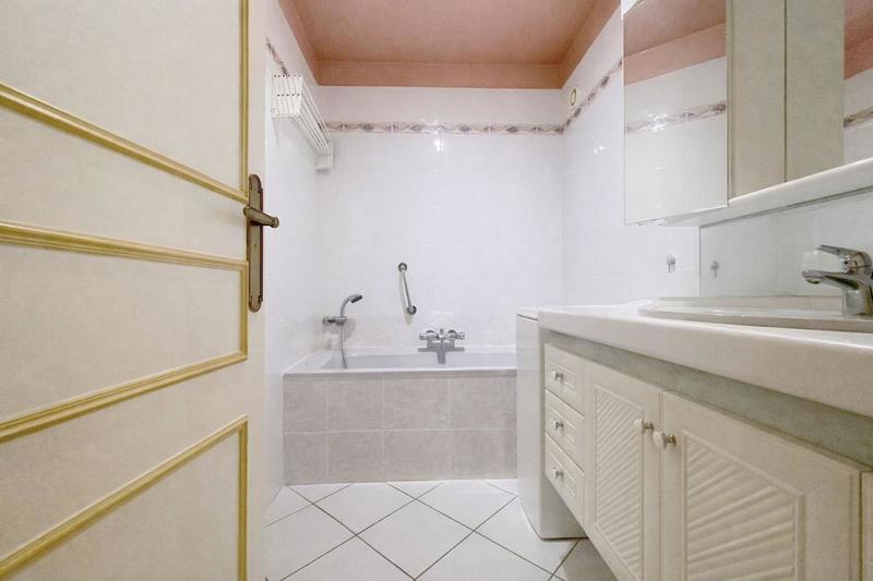 Appartement - 88 m² - 3 pièces