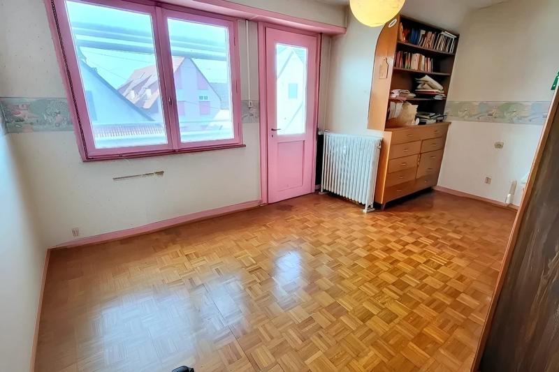 Maison - 275 m² - 11 pièces