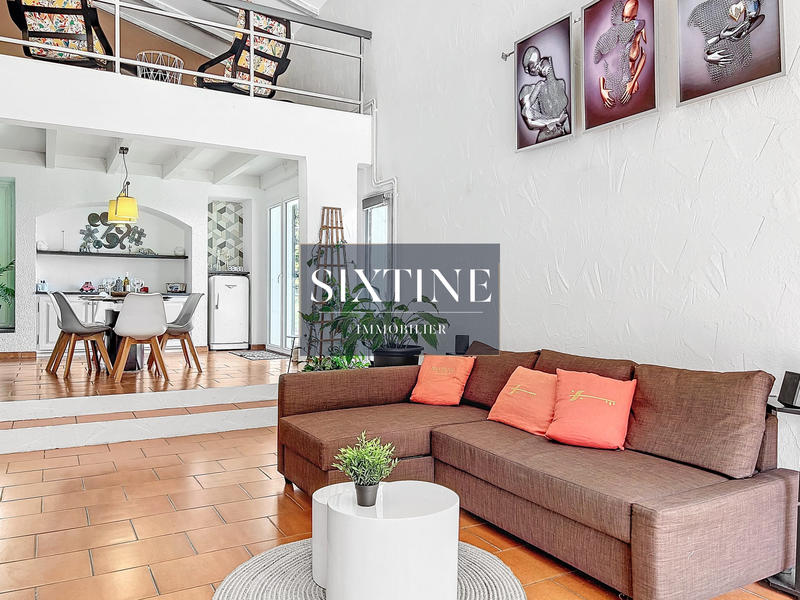 Maison - 197 m² - 9 pièces