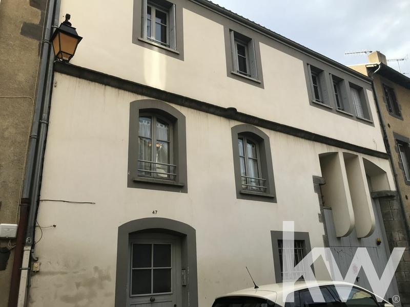 Appartement - 90 m² - 4 pièces