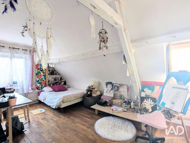 Maison - 249 m² - 7 pièces