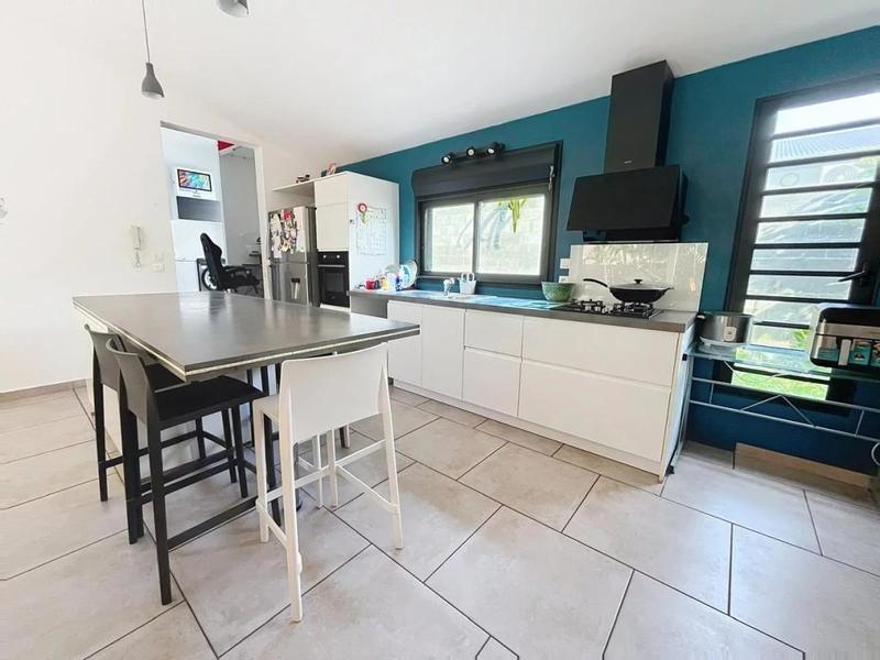 Villa - 107 m² - 5 pièces