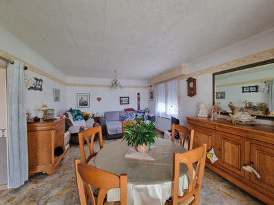 Maison - 80 m² - 5 pièces