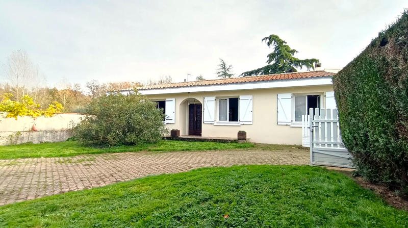 Maison - 138 m² - 5 pièces