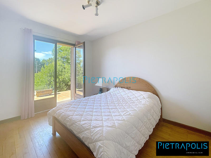 Villa - 191 m² - 7 pièces