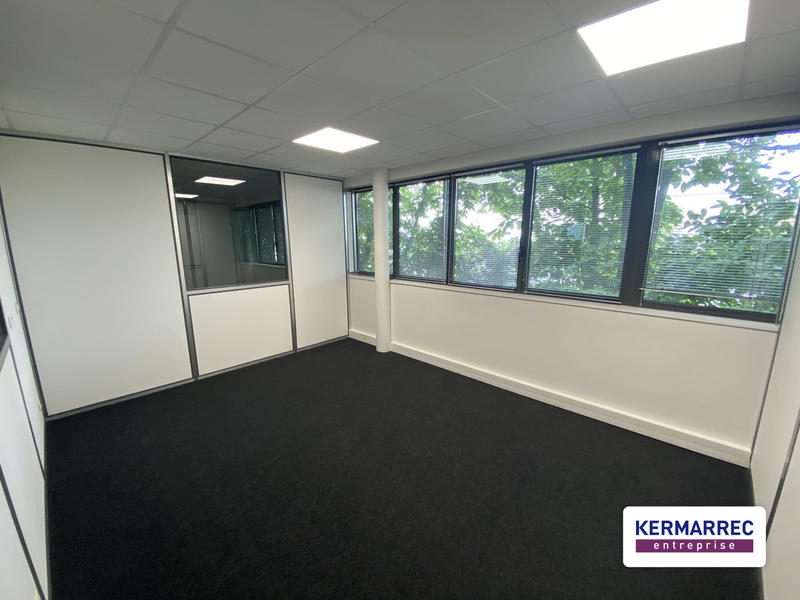 Bureau - 131 m²