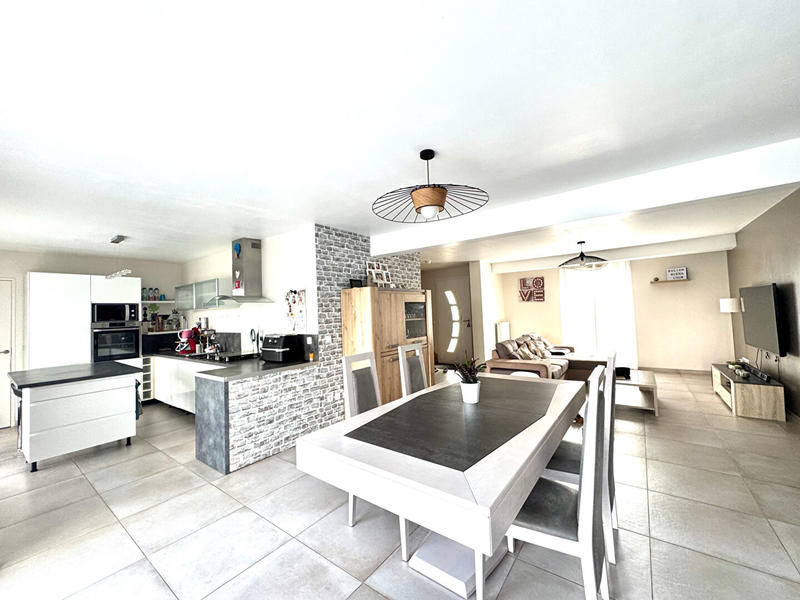 Maison - 134 m² - 5 pièces