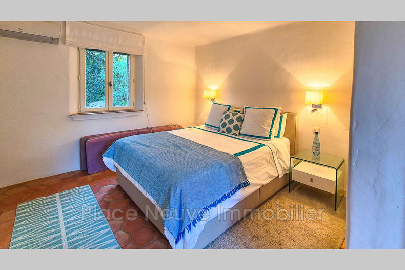 Maison - 180 m² - 5 pièces