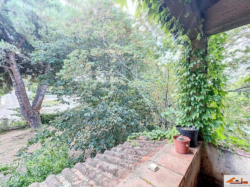 Maison - 217 m² - 8 pièces