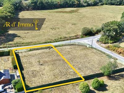 Terrain constructible - 619 m²