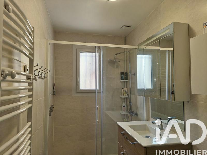 Maison - 177 m² - 8 pièces