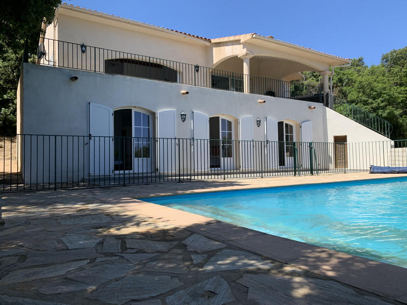 Villa - 183 m² - 7 pièces