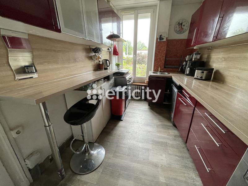 Maison ancienne - 177 m² - 10 pièces