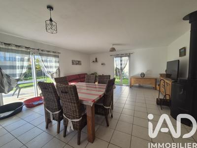 Maison - 104 m² - 5 pièces
