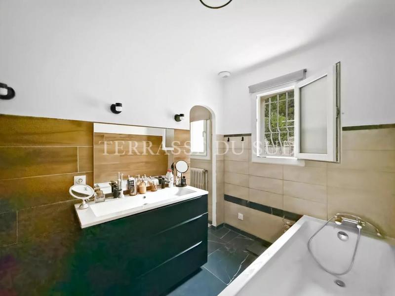 Maison - 162 m² - 7 pièces