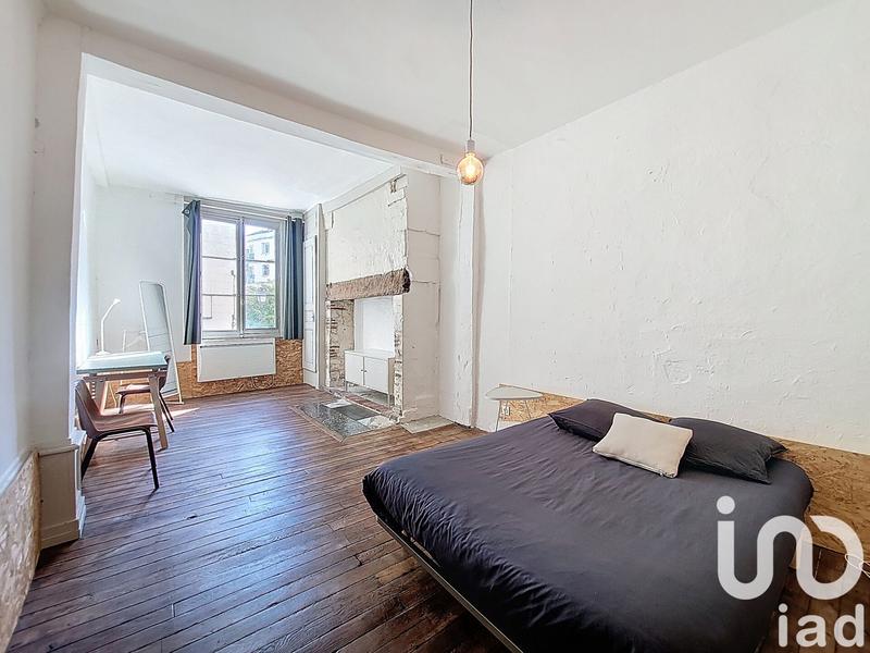 Maison - 182 m² - 9 pièces