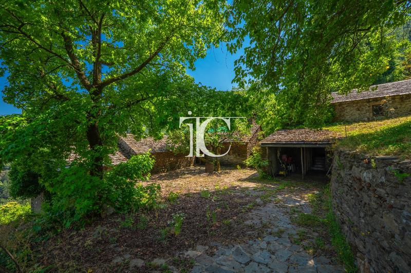 Maison - 97 m² - 5 pièces