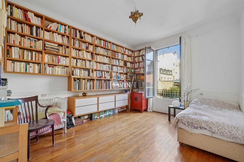 Maison ancienne - 242 m² - 7 pièces