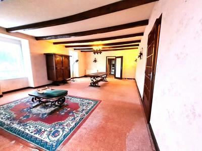 Maison - 333 m² - 7 pièces
