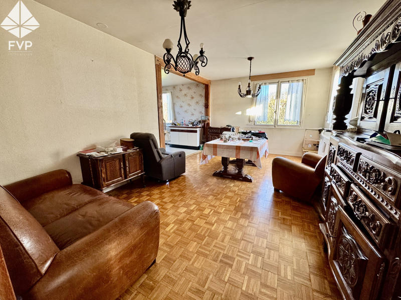 Maison - 111 m² - 4 pièces