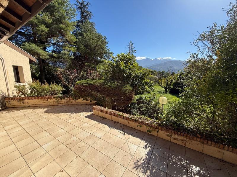 Maison - 189 m² - 6 pièces