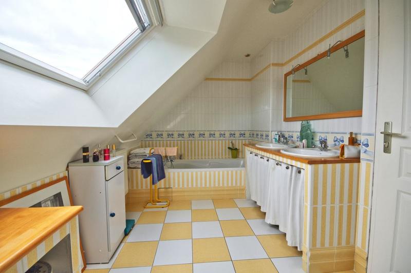 Maison - 128 m² - 5 pièces