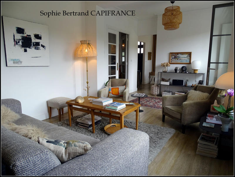 Maison - 187 m² - 7 pièces