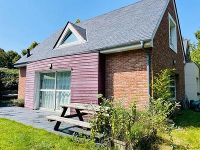 Maison - 210 m² - 7 pièces