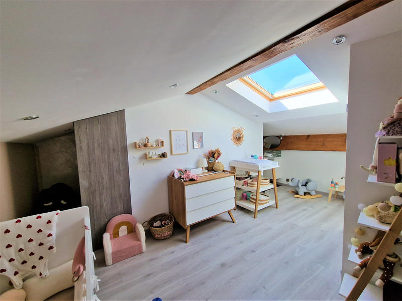 Appartement - 96 m² - 3 pièces