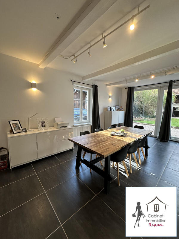 Maison - 340 m² - 10 pièces