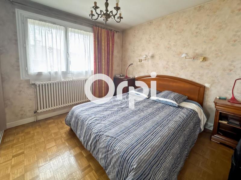 Maison - 178 m² - 8 pièces