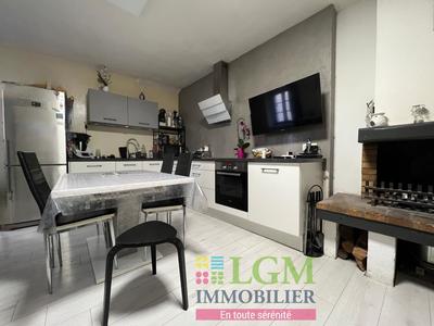 Maison - 100 m² - 5 pièces