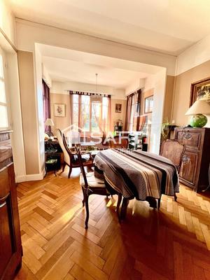 Maison - 104 m² - 5 pièces