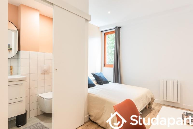 Chambre - 13 m² - 1 pièce