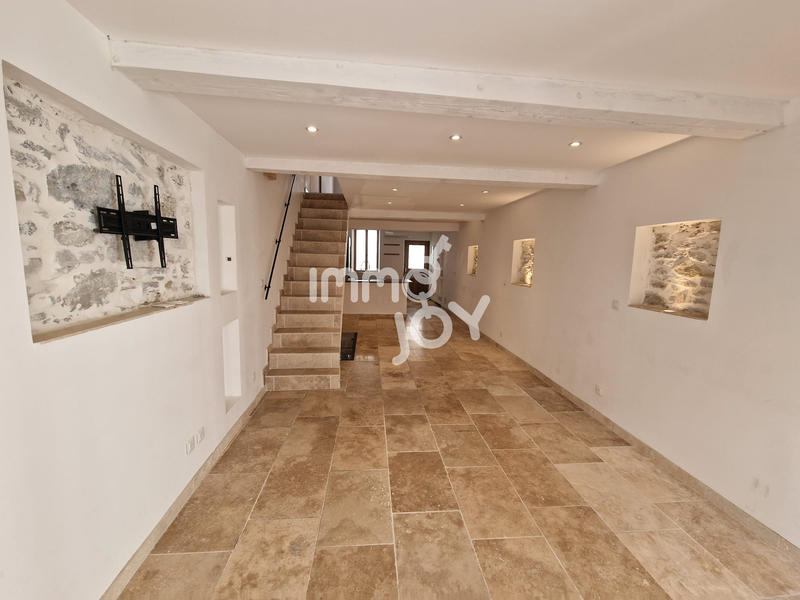 Maison - 95 m² - 4 pièces