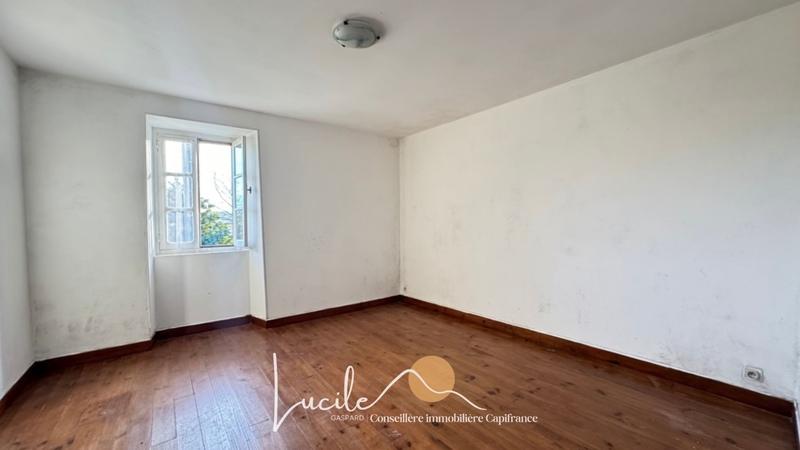 Maison - 137 m² - 5 pièces