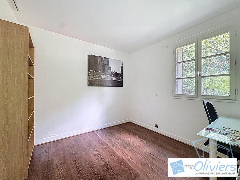 Maison - 221 m² - 9 pièces