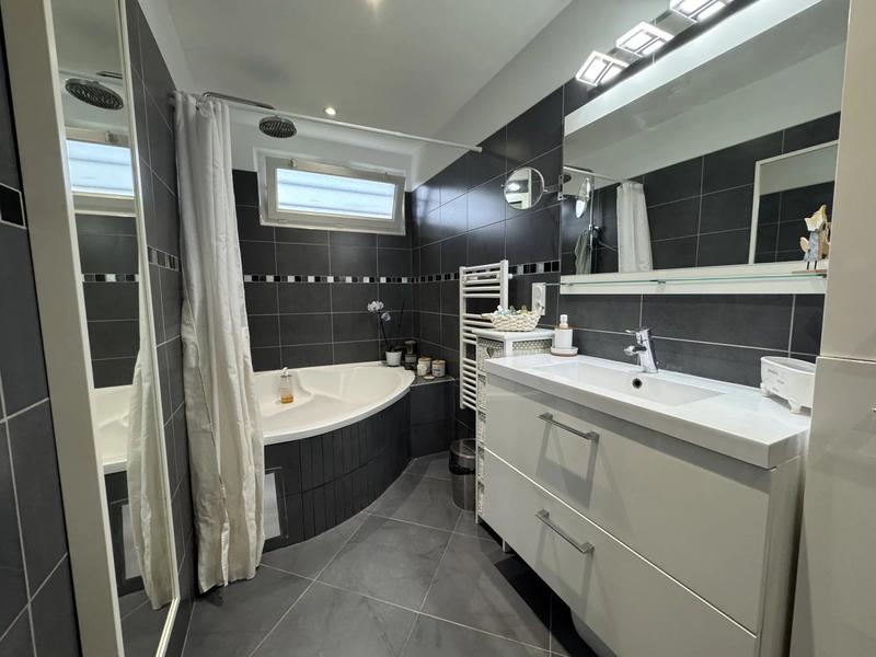 Maison - 91 m² - 4 pièces