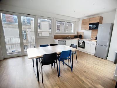 Appartement - 75 m² - 4 pièces