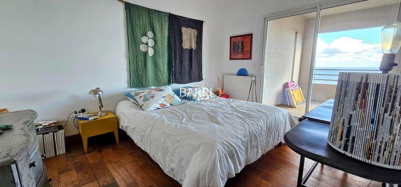 Villa - 232 m² - 11 pièces