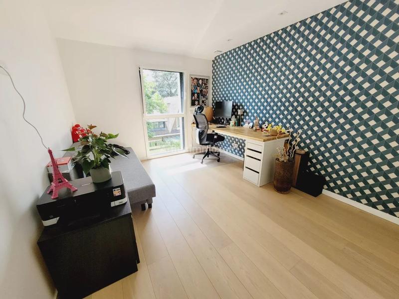 Maison - 221 m² - 9 pièces