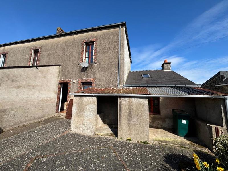 Maison de bourg - 105 m² - 5 pièces