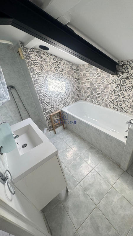 Appartement - 70 m² - 2 pièces