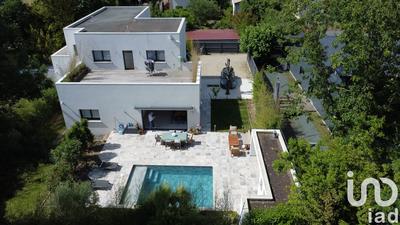 Maison de maîtres - 280 m² - 8 pièces